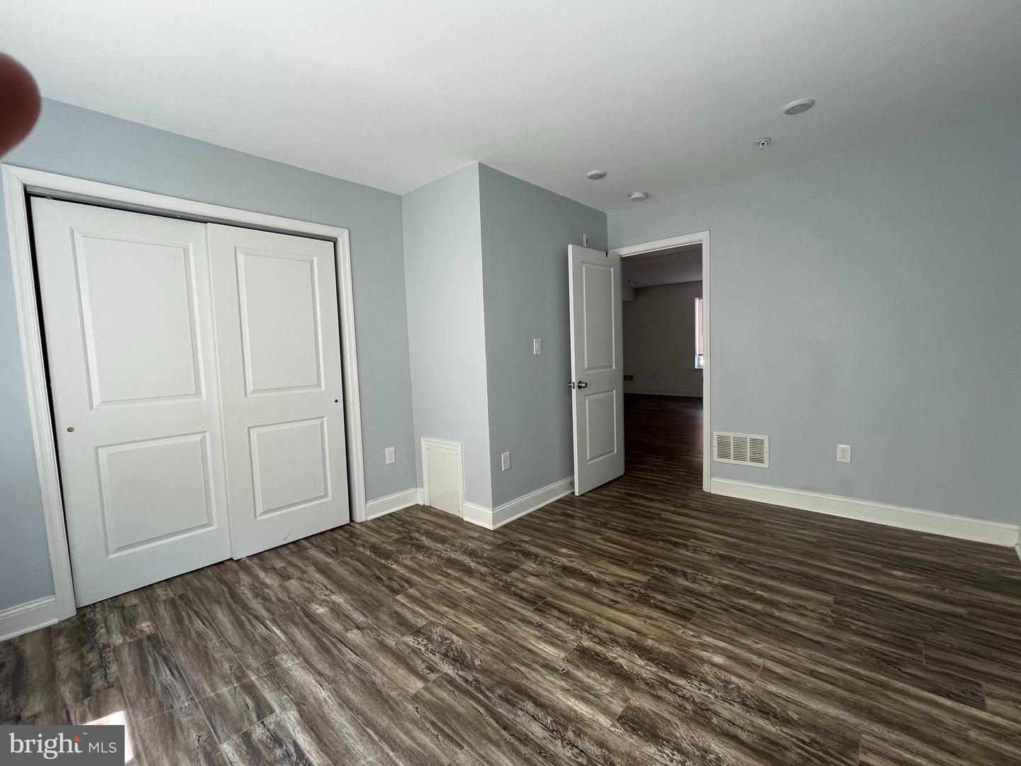1257-59 N Newkirk St #b Property Photo 6