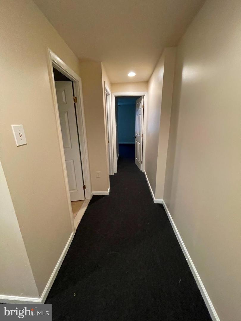 1732 W Diamond St #1 Property Photo 5