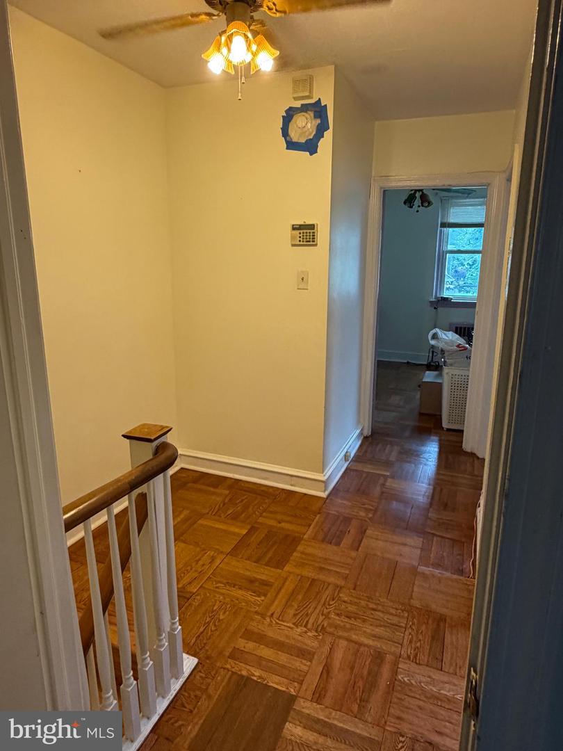 2105 Parkwyn Rd Property Photo 11