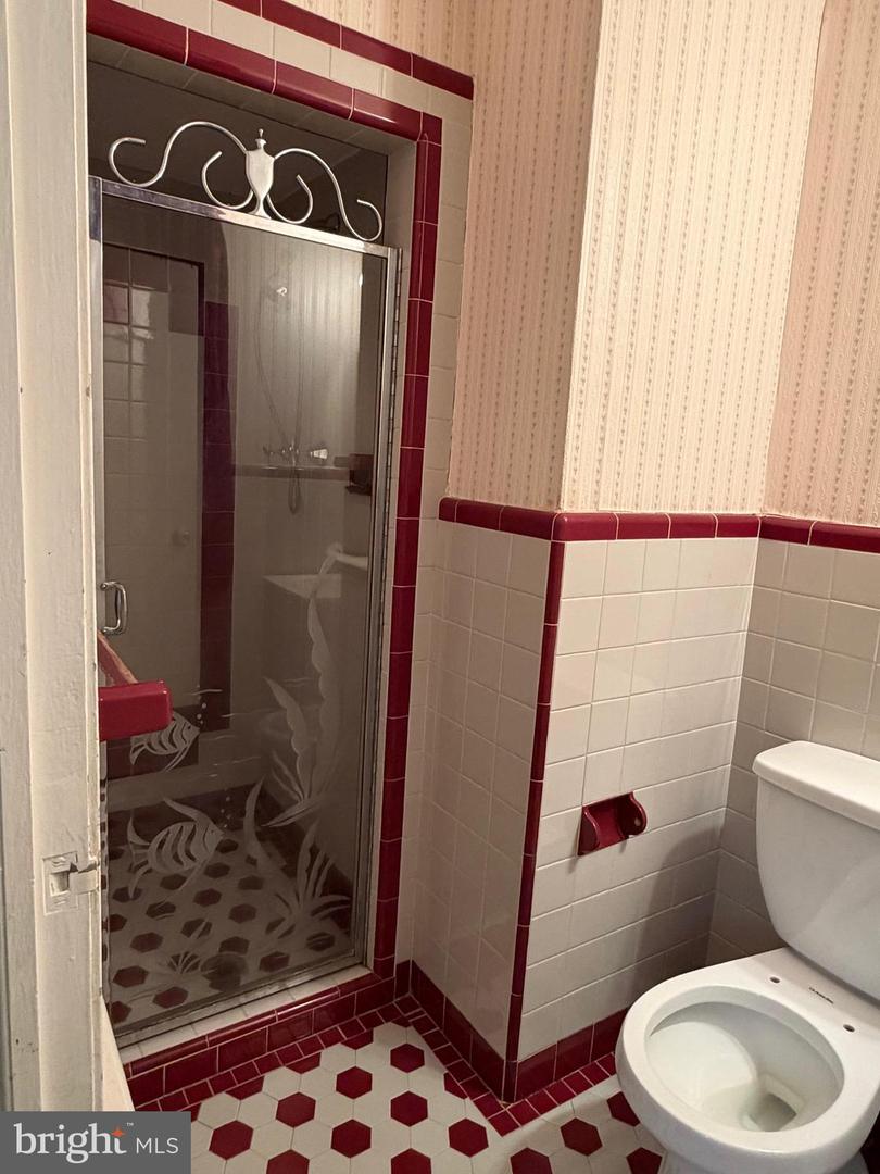 2105 Parkwyn Rd Property Photo 18