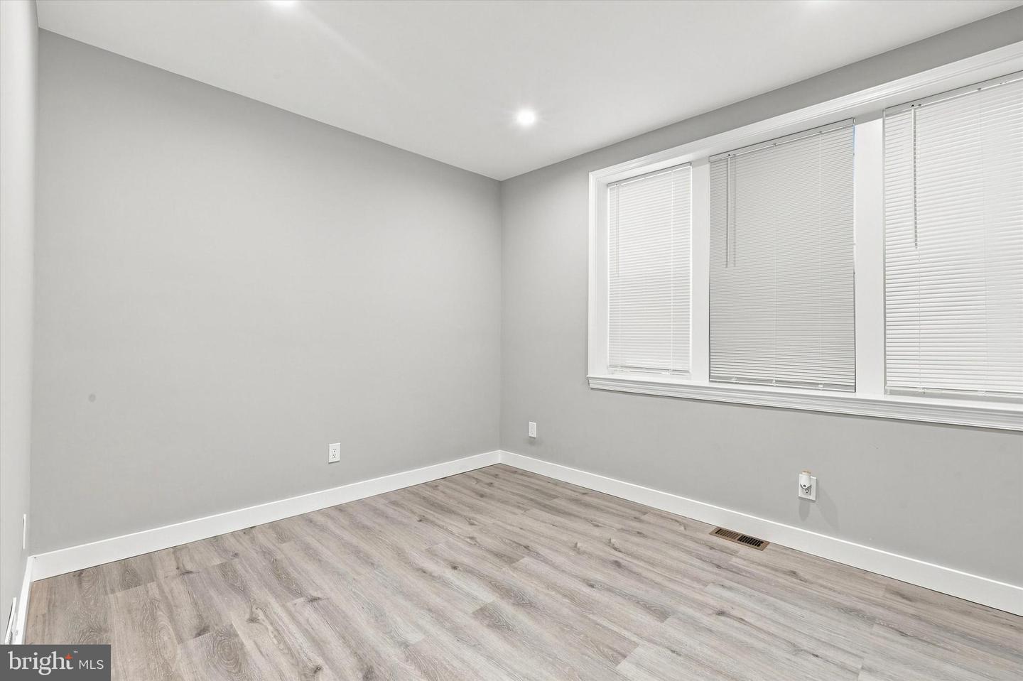 2649 E Clearfield St #unit A (1st Floor) Property Photo 8