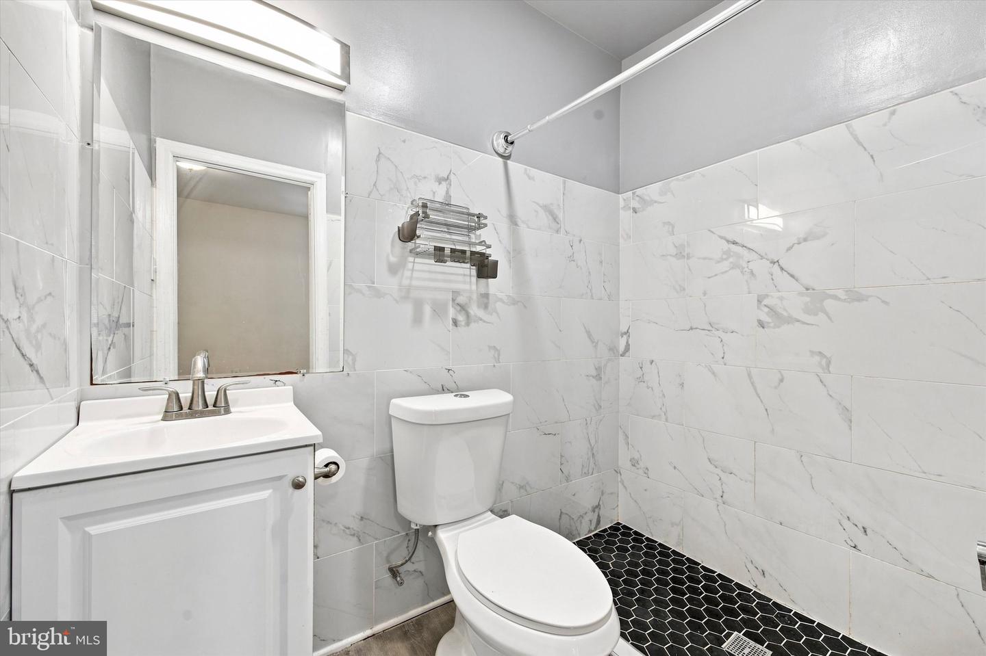6740 Ogontz Ave Property Photo 9