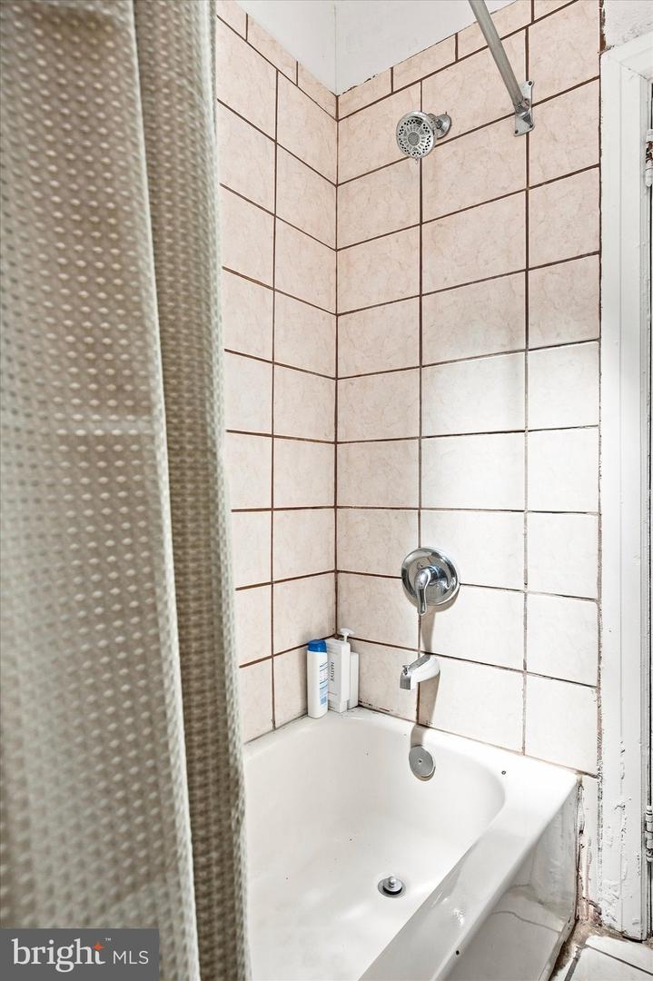 6740 Ogontz Ave Property Photo 20
