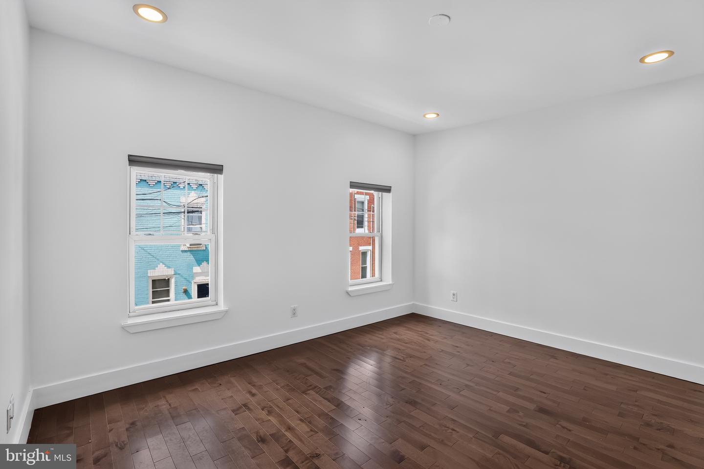 1913 N Mutter St Property Photo 9