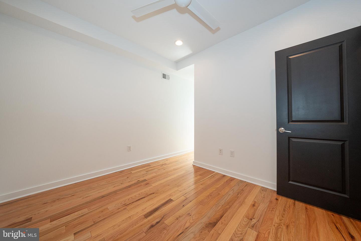 2350 E York St Property Photo 31