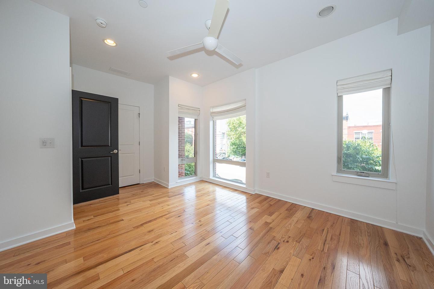 2350 E York St Property Photo 39