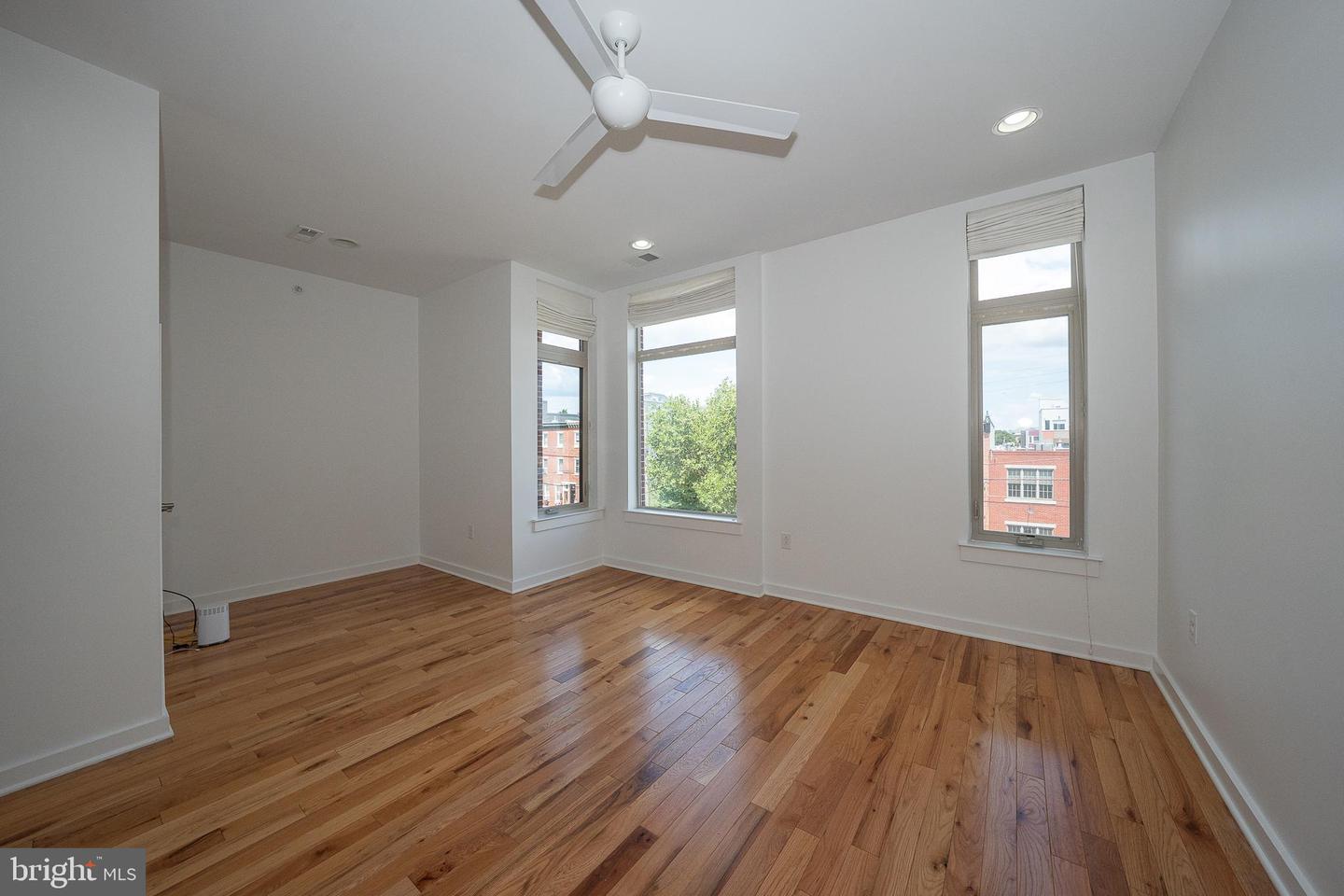 2350 E York St Property Photo 42