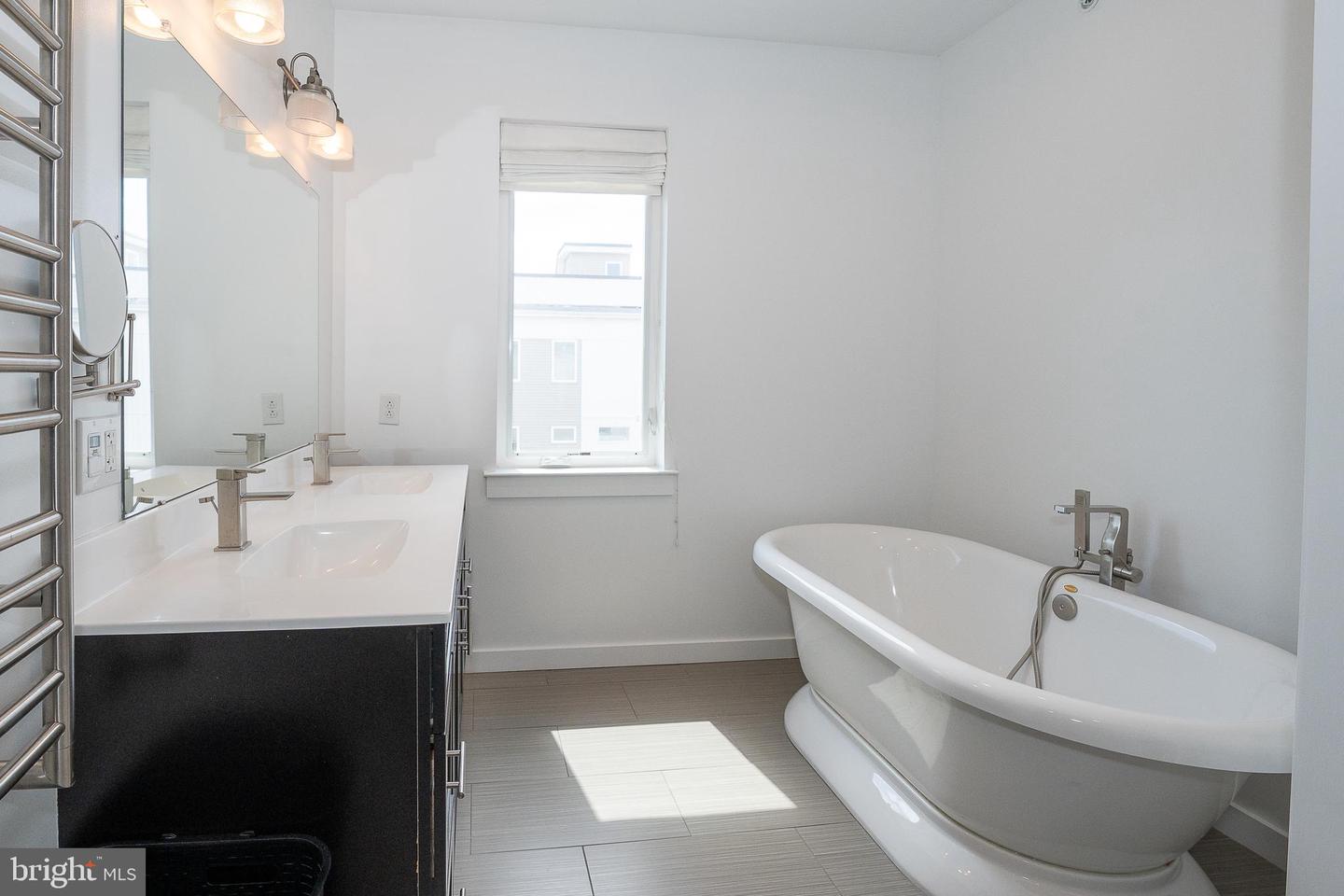 2350 E York St Property Photo 53