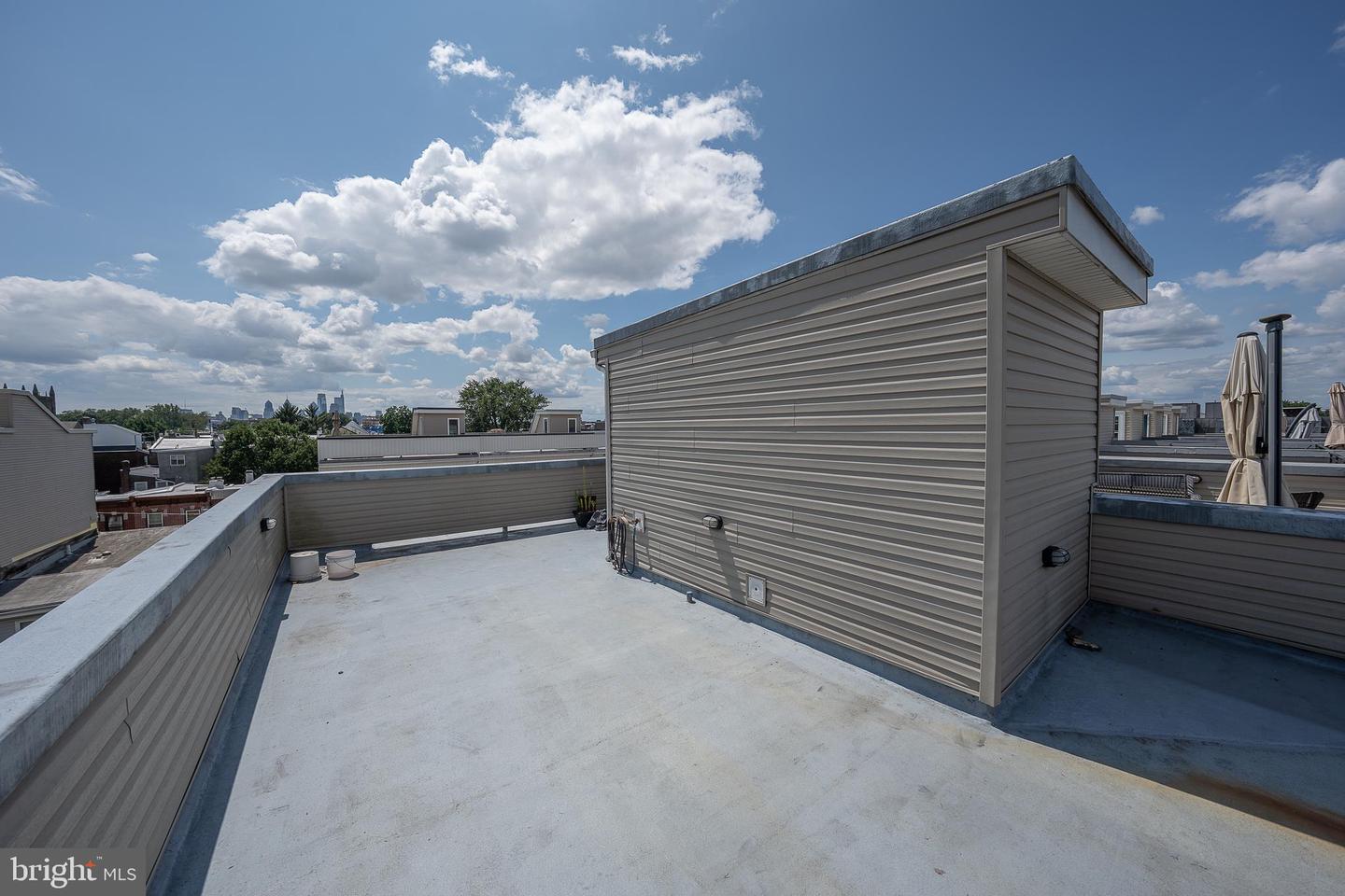 2350 E York St Property Photo 59
