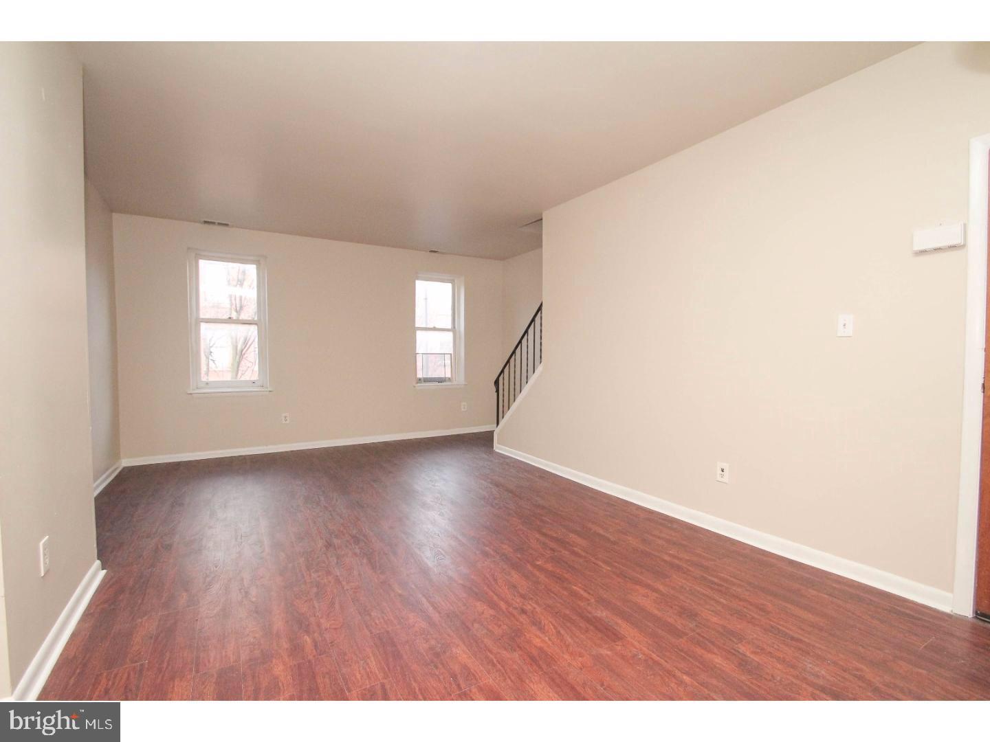 1734 W Diamond St #2 Property Photo 3