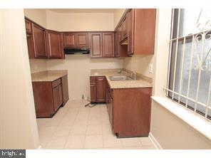 1734 W Diamond St #2 Property Photo 7