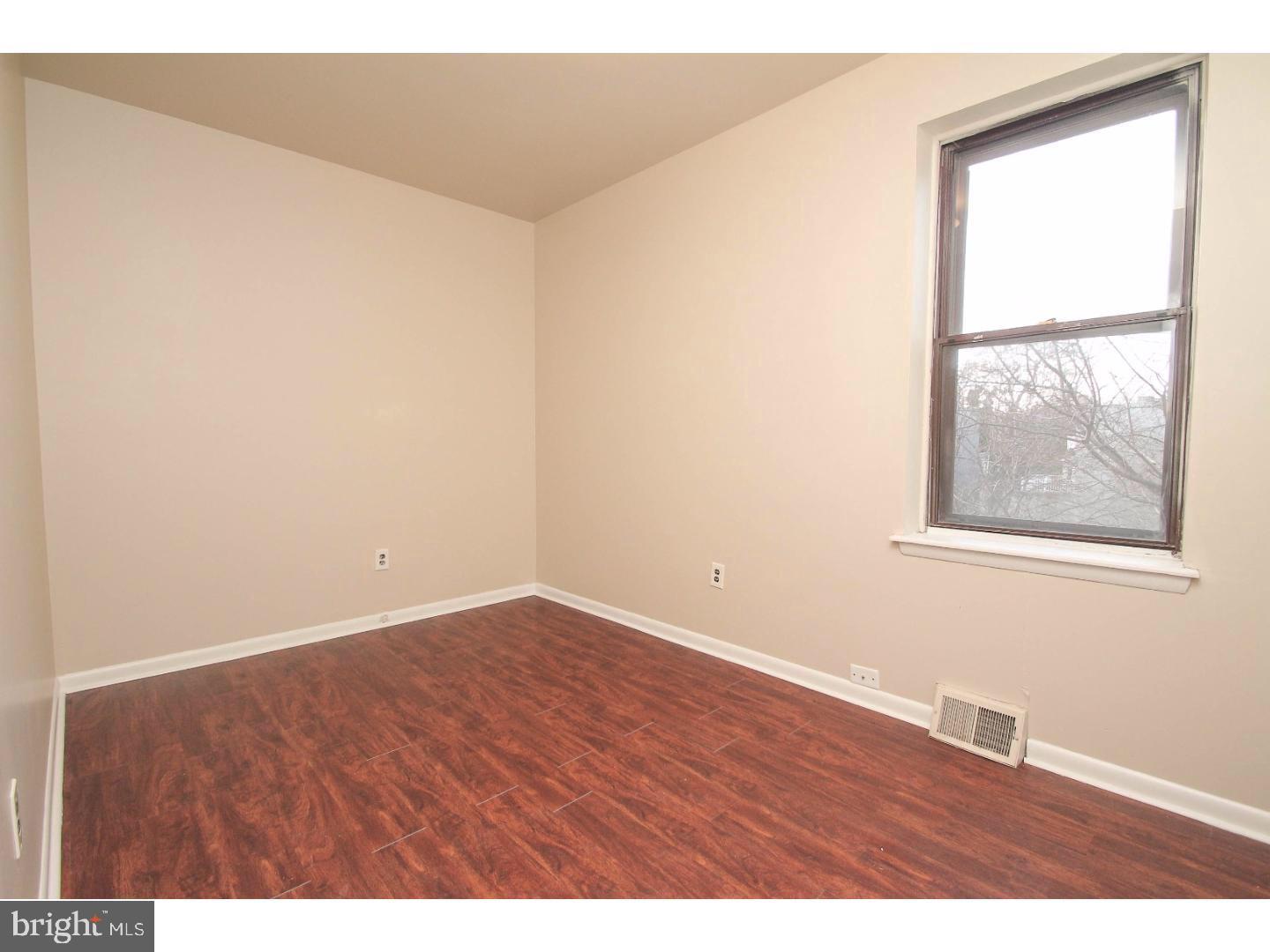 1734 W Diamond St #2 Property Photo 19