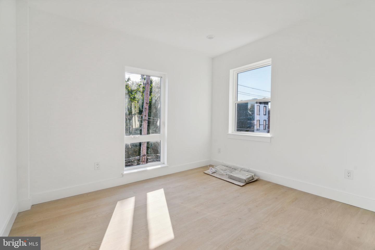 2400 W Montgomery Ave #4 Property Photo 10