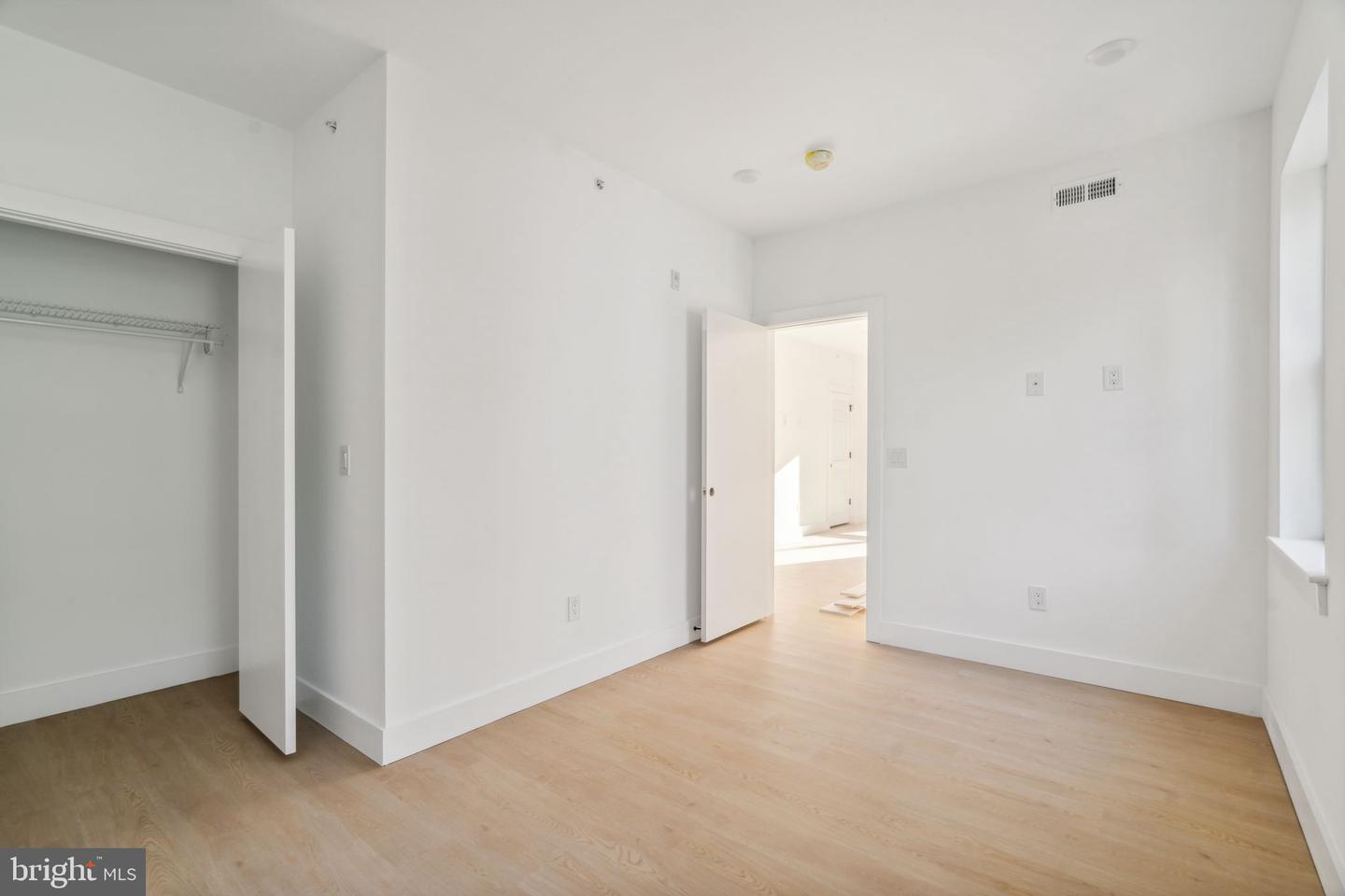 2400 W Montgomery Ave #4 Property Photo 11
