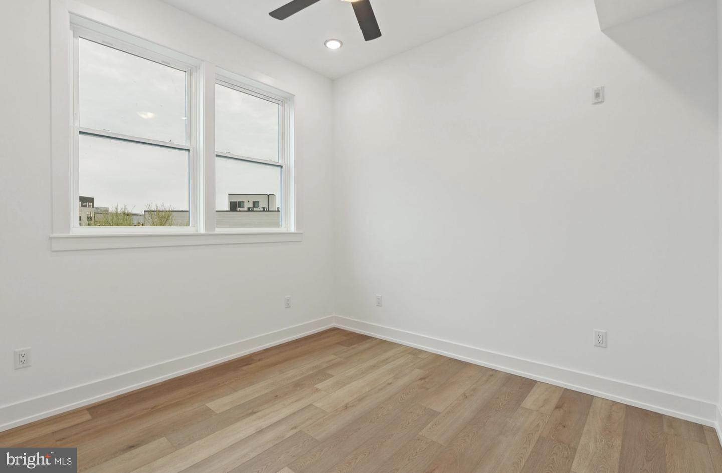 136-40 E Cumberland St #3 Property Photo 10
