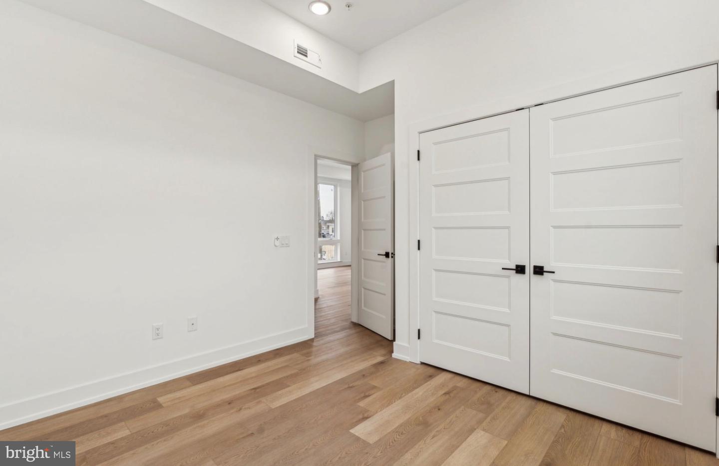 136-40 E Cumberland St #3 Property Photo 13