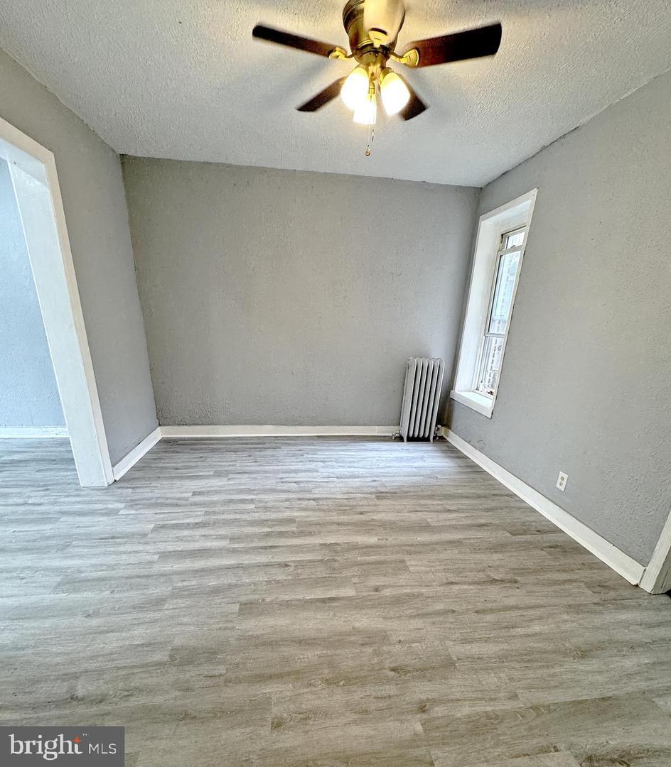 4750 Vista St Property Photo 5