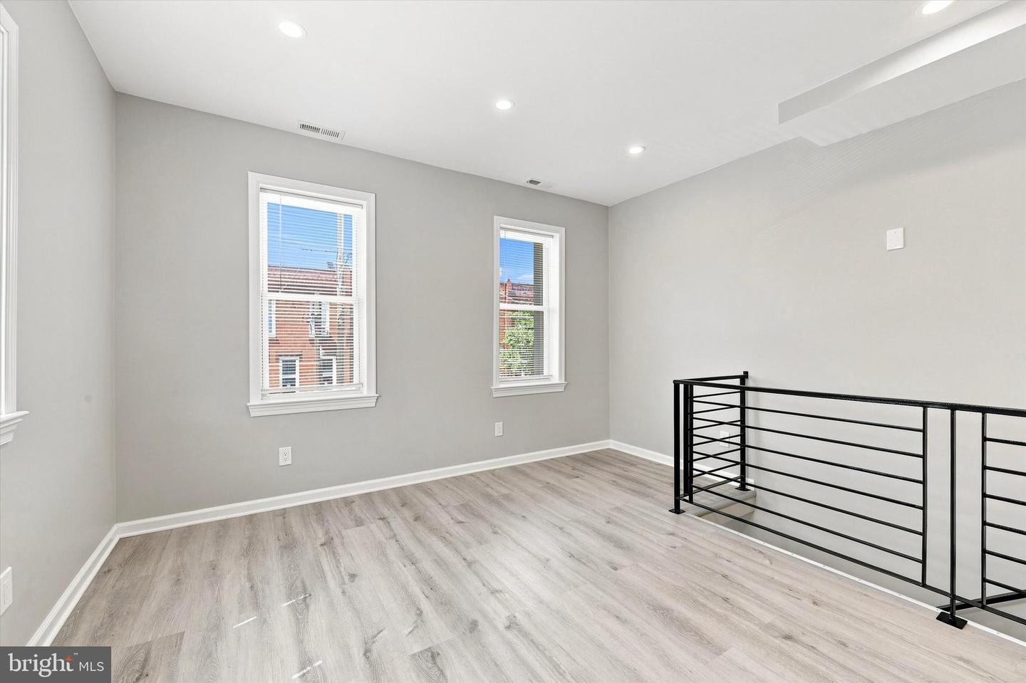 2649 E Clearfield St #unit B (2nd Floor) Property Photo 3