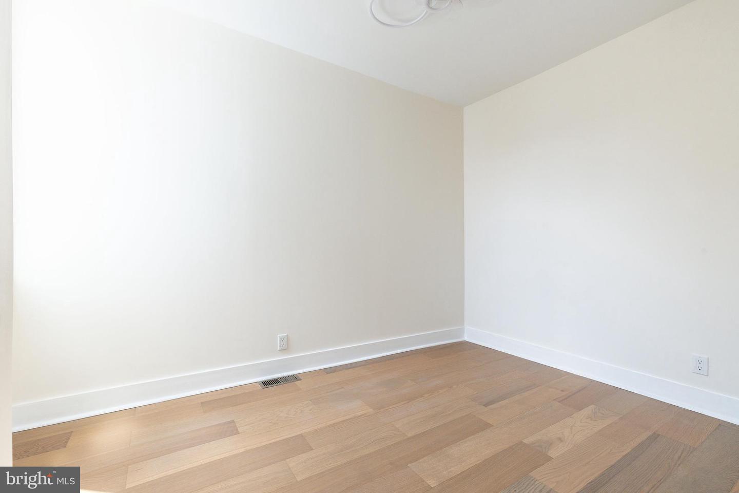 2965 Janney St Property Photo 20