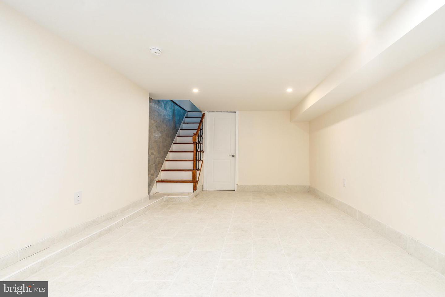 2965 Janney St Property Photo 26