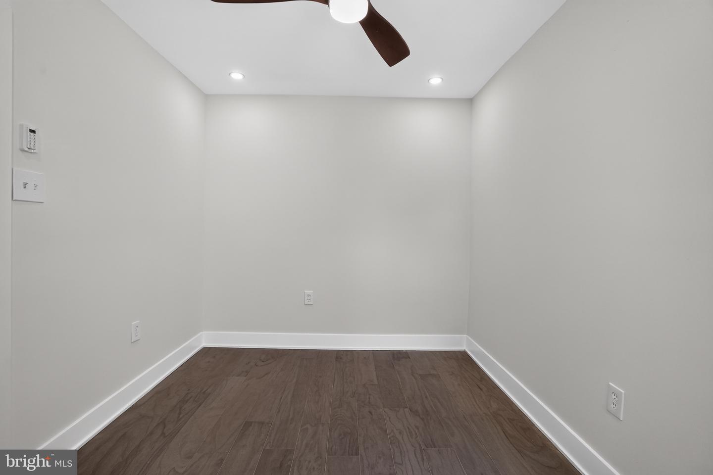 6417 N Lambert St Property Photo 15