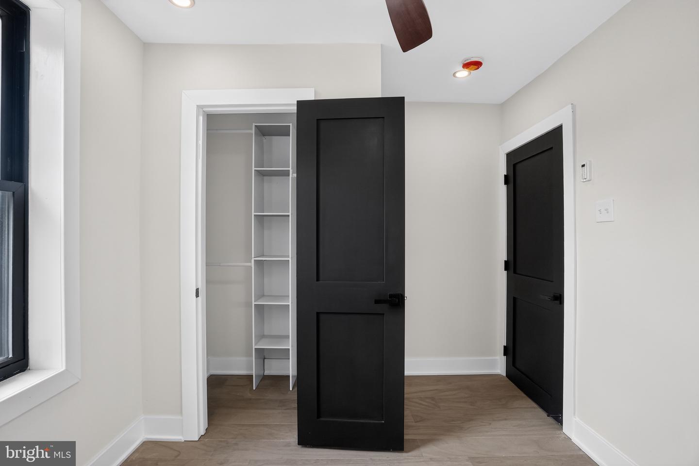 6417 N Lambert St Property Photo 16