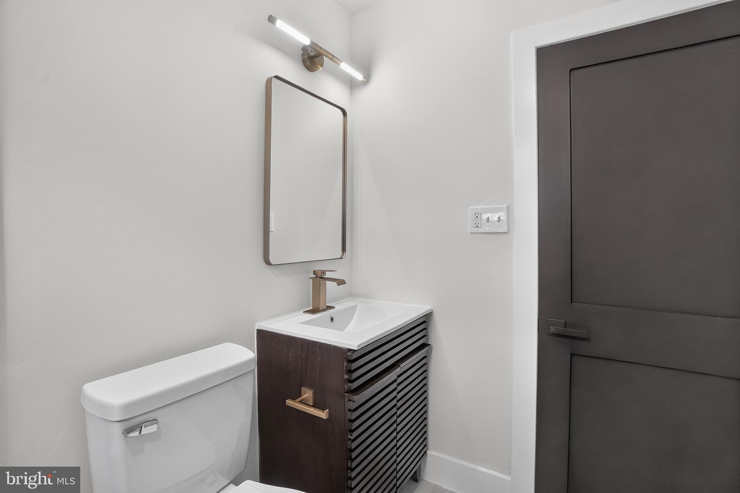 6417 N Lambert St Property Photo 20
