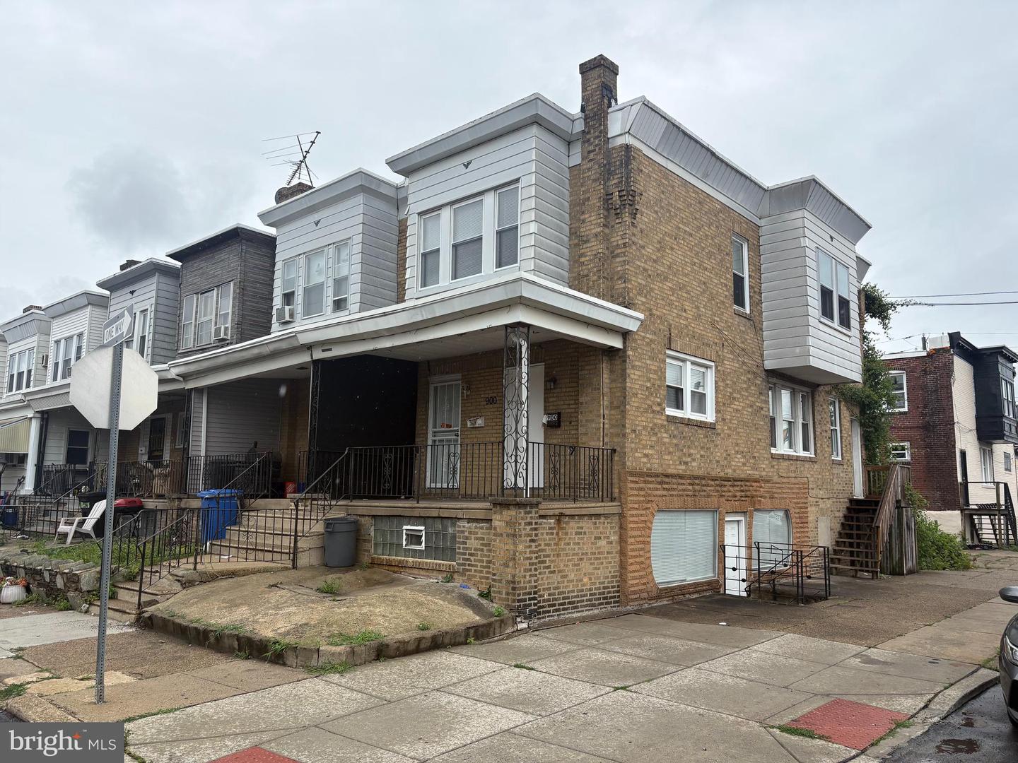 900 MARCELLA ST Property Photo 1