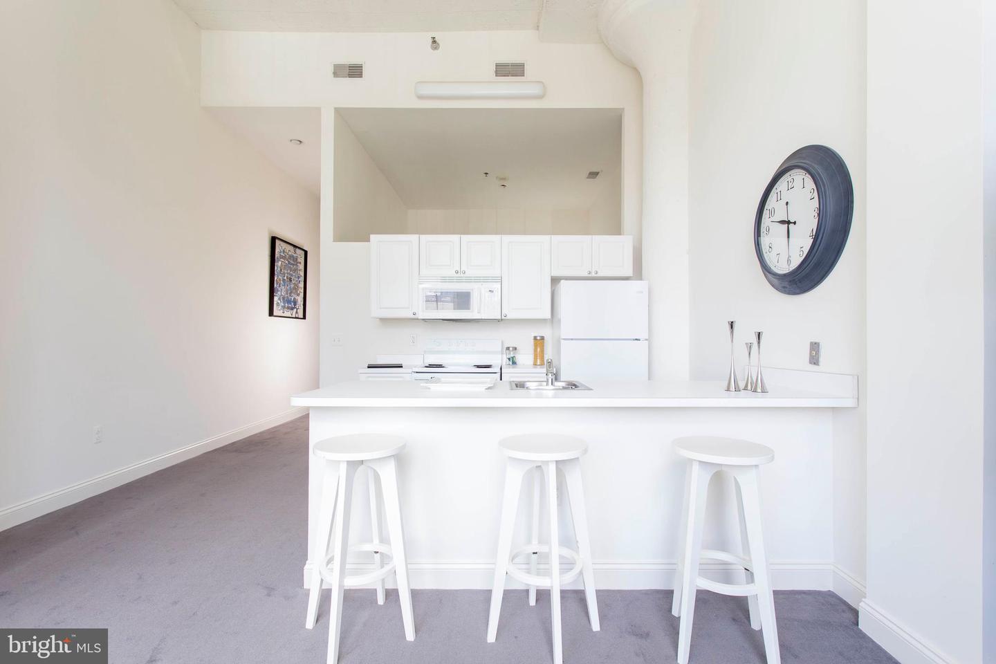 2121-41 Market St #316 Property Photo 5