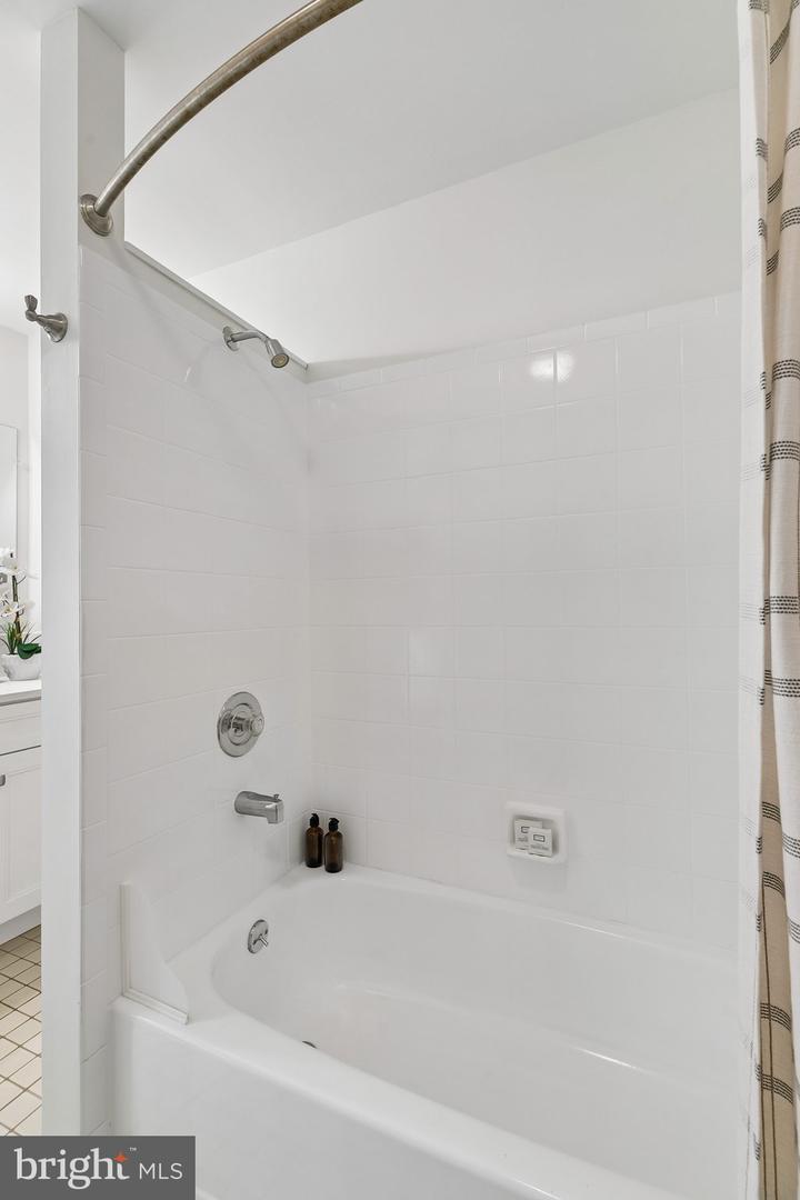 621 S Bambrey St Property Photo 23