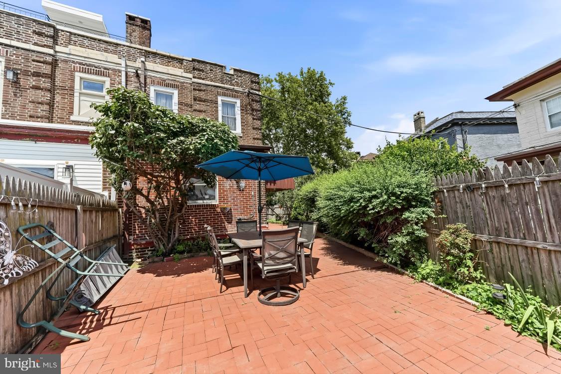 2116 W Passyunk Ave Property Photo 8