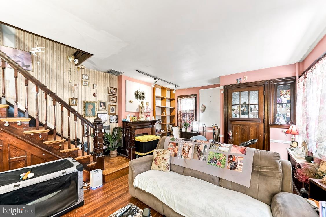2116 W Passyunk Ave Property Photo 12