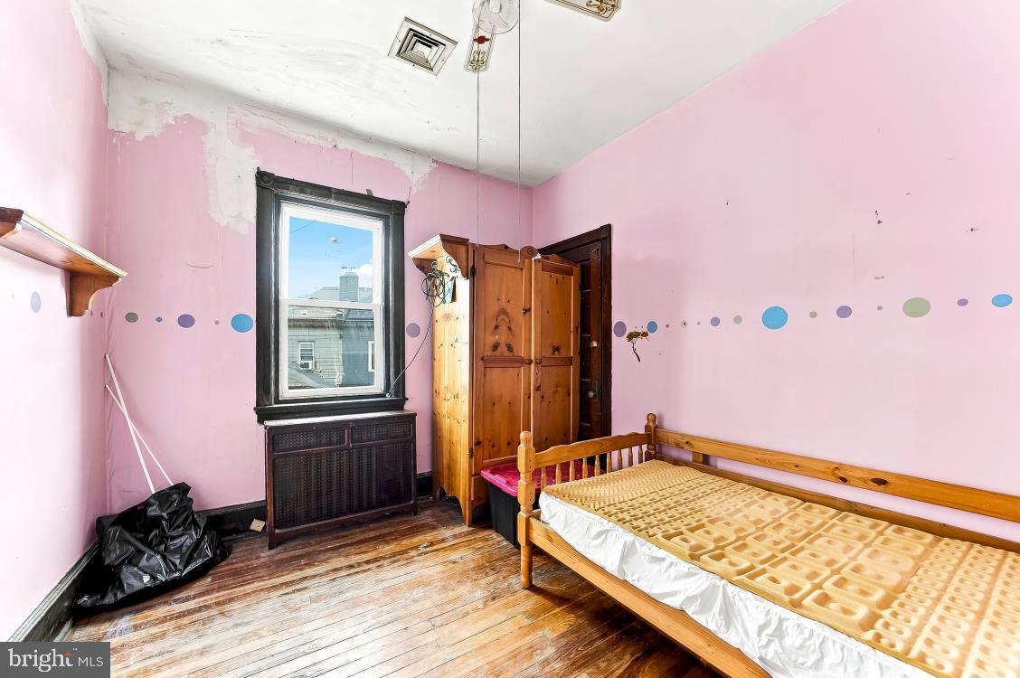 2116 W Passyunk Ave Property Photo 22