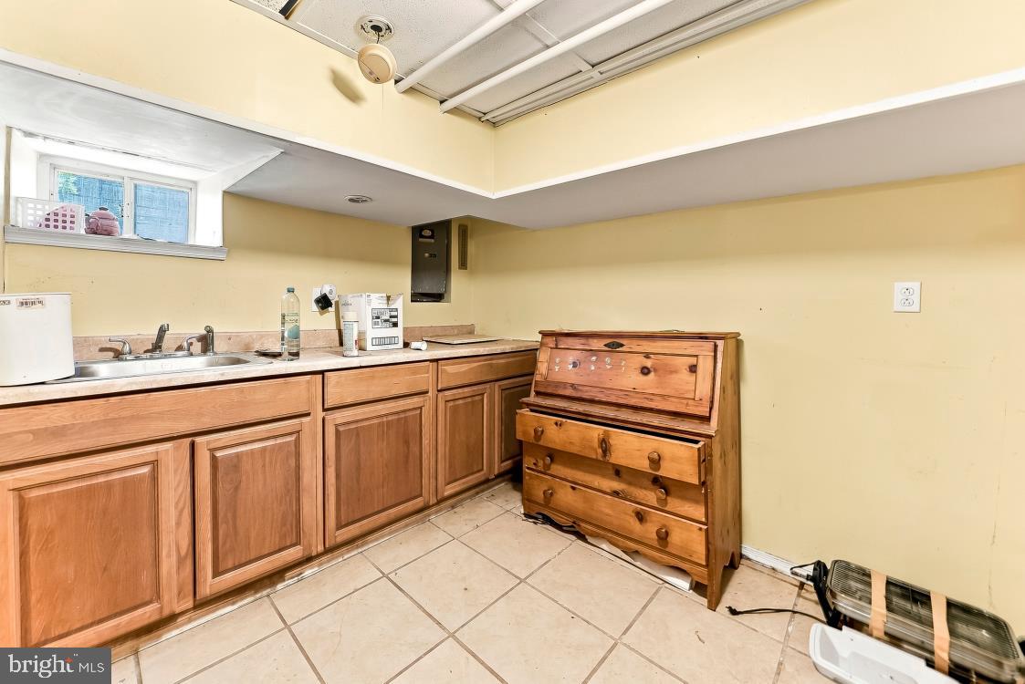 2116 W Passyunk Ave Property Photo 28