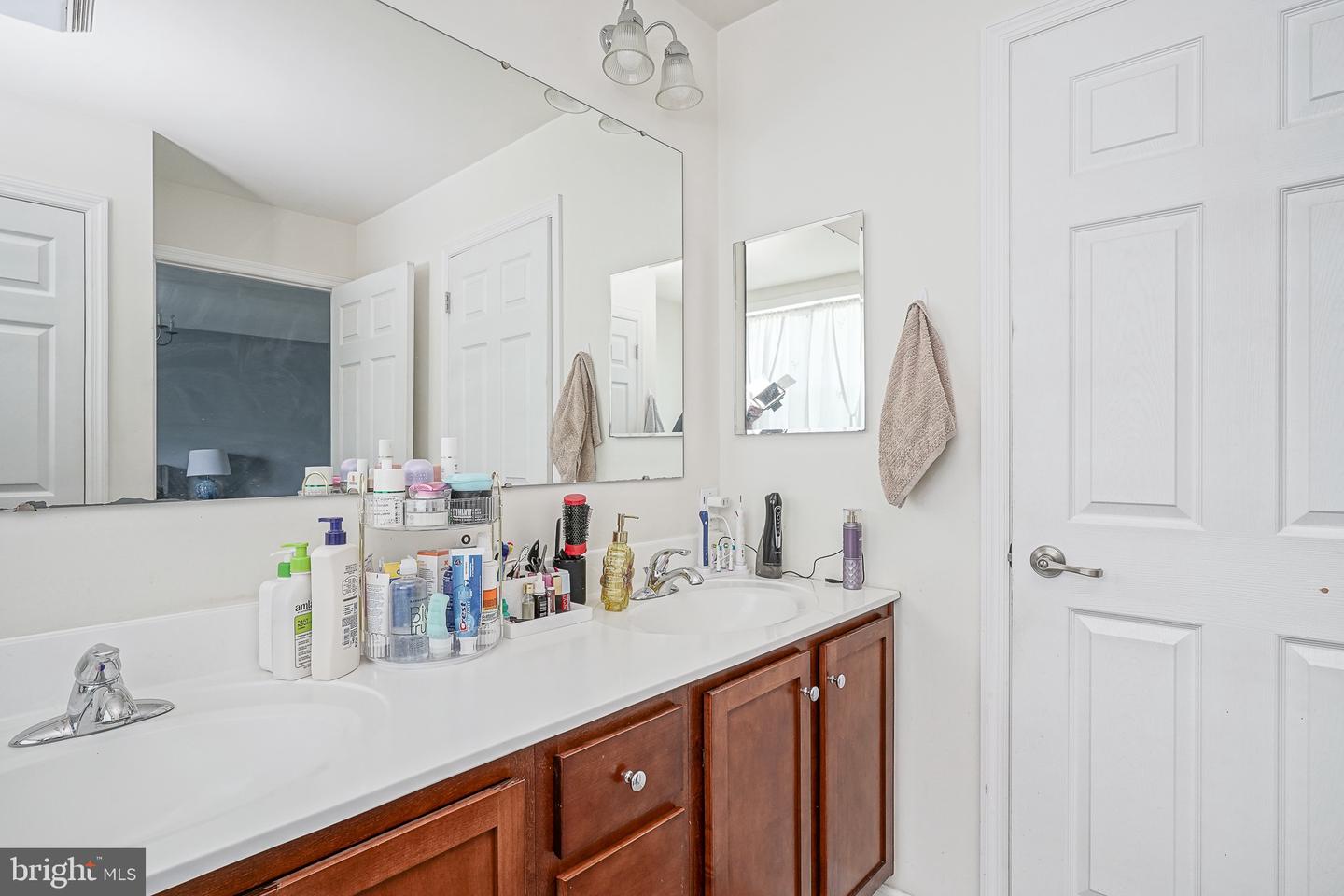 4427-00 Riverview Ln #48 Property Photo 17