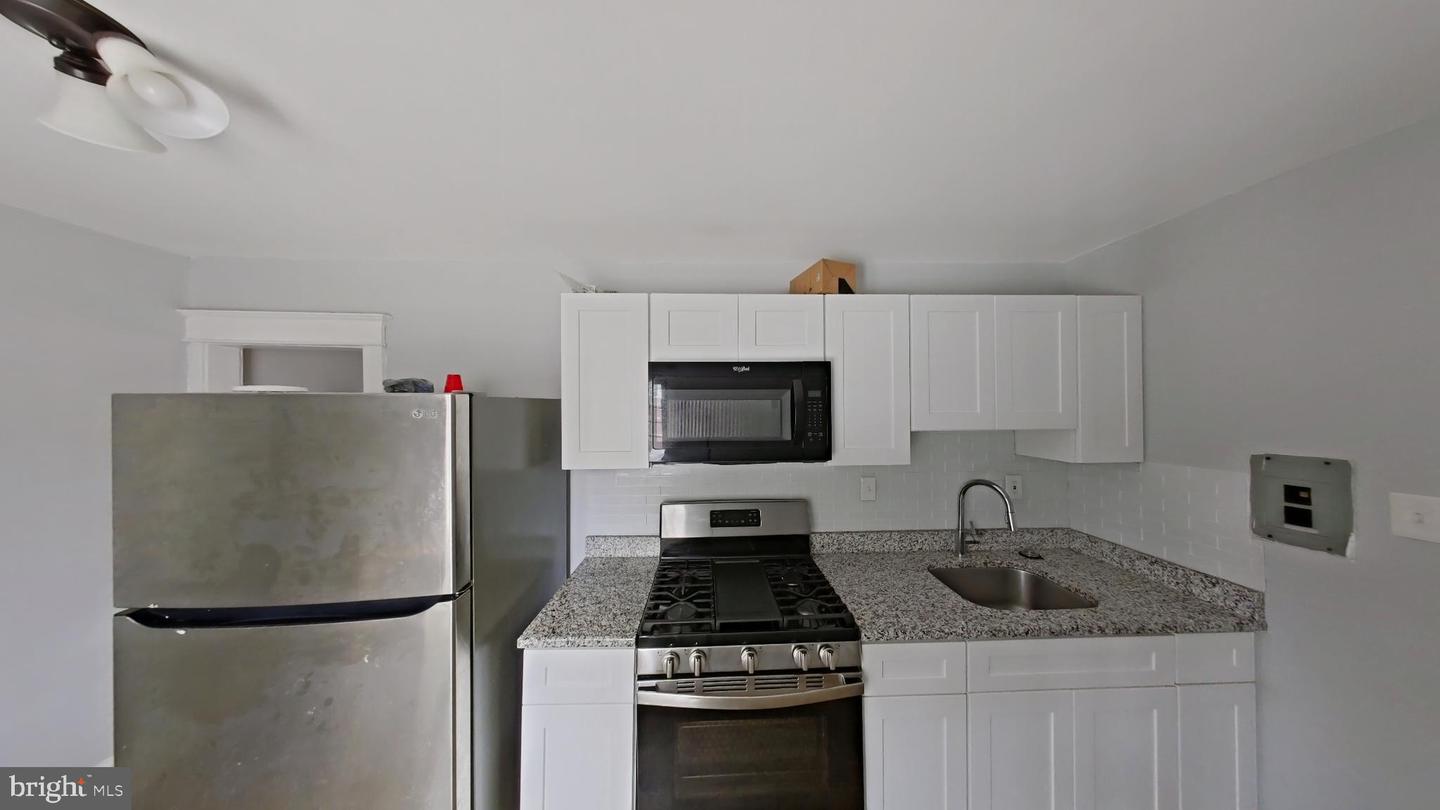 1602 E Duval St #2 Property Photo 4