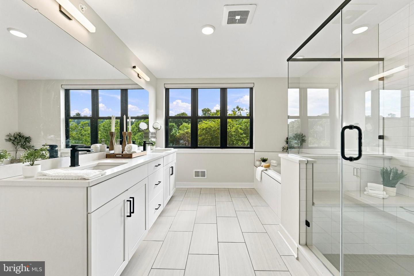 4529 Riverside Way Property Photo 14