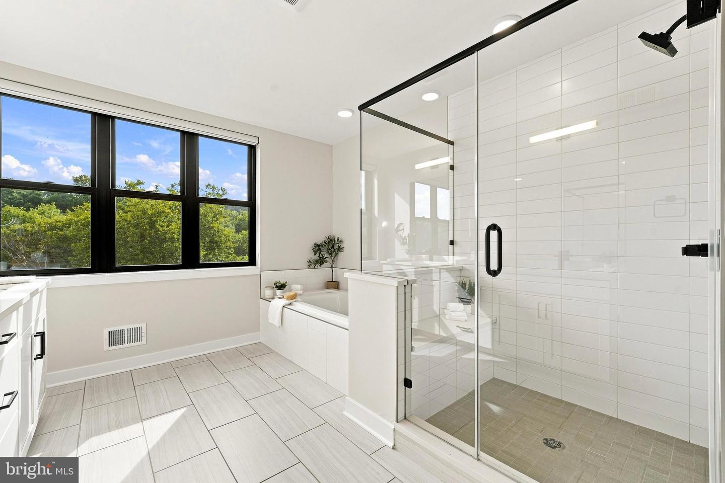 4529 Riverside Way Property Photo 15