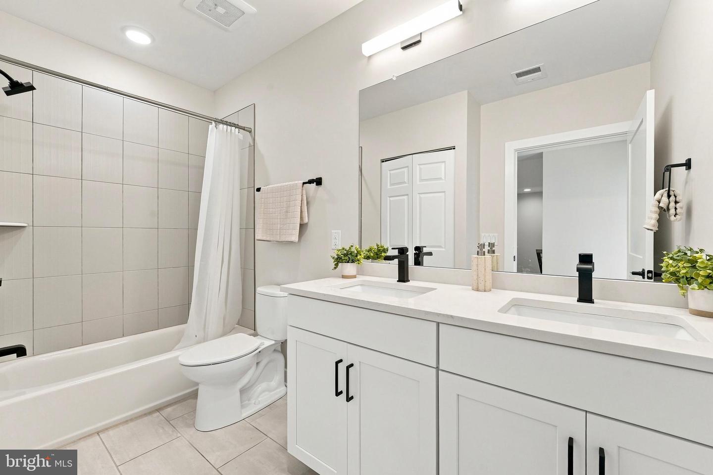 4529 Riverside Way Property Photo 19