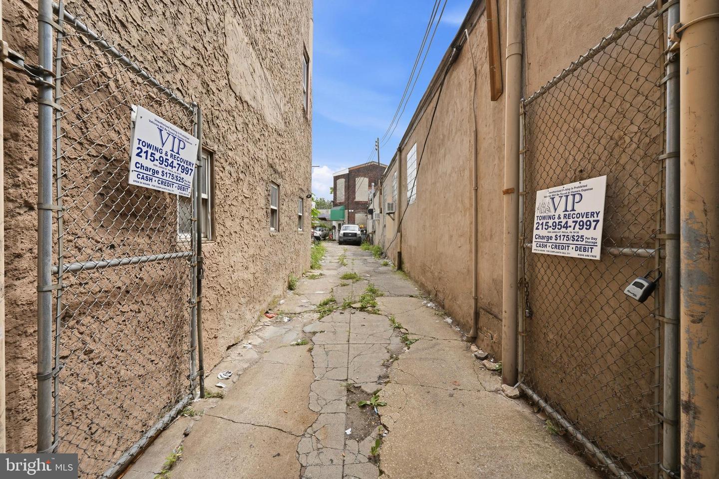 4273-4275 Frankford Ave Property Photo 4