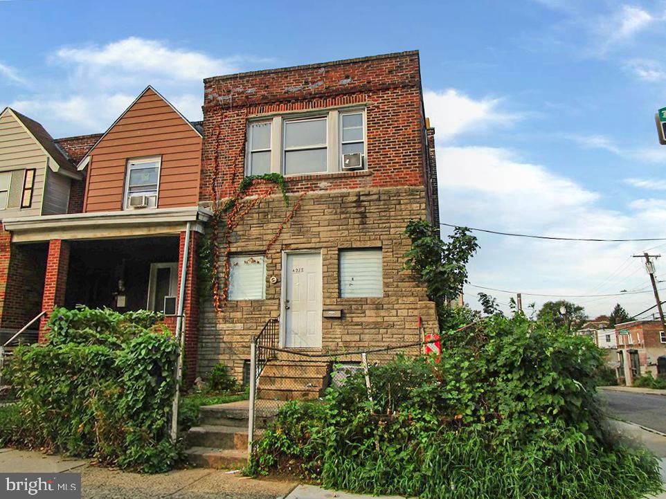 2600 S Carroll St Property Photo 3