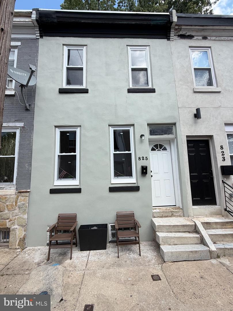 825 N Brooklyn St Property Photo 1