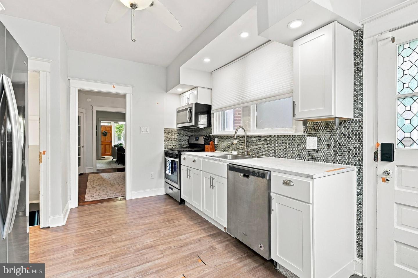 213 E Comly St Property Photo 13