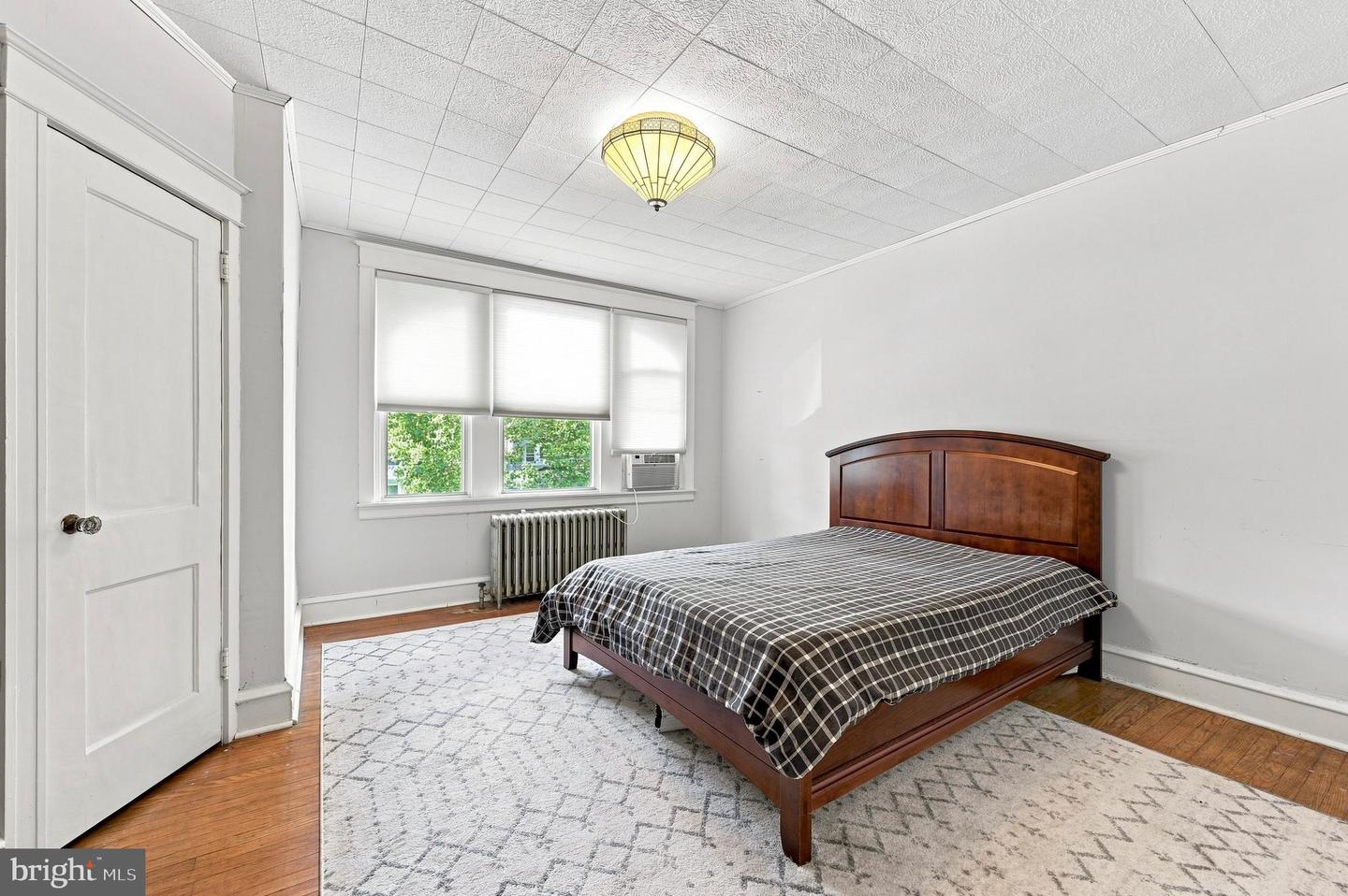 213 E Comly St Property Photo 18