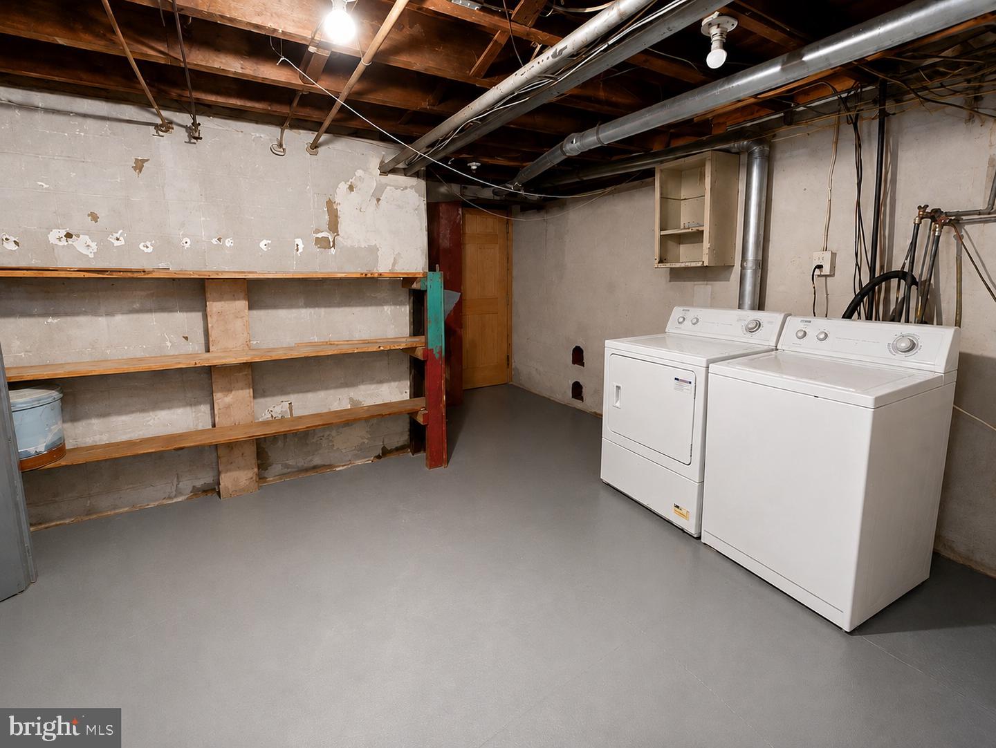 6126 Alma St Property Photo 21