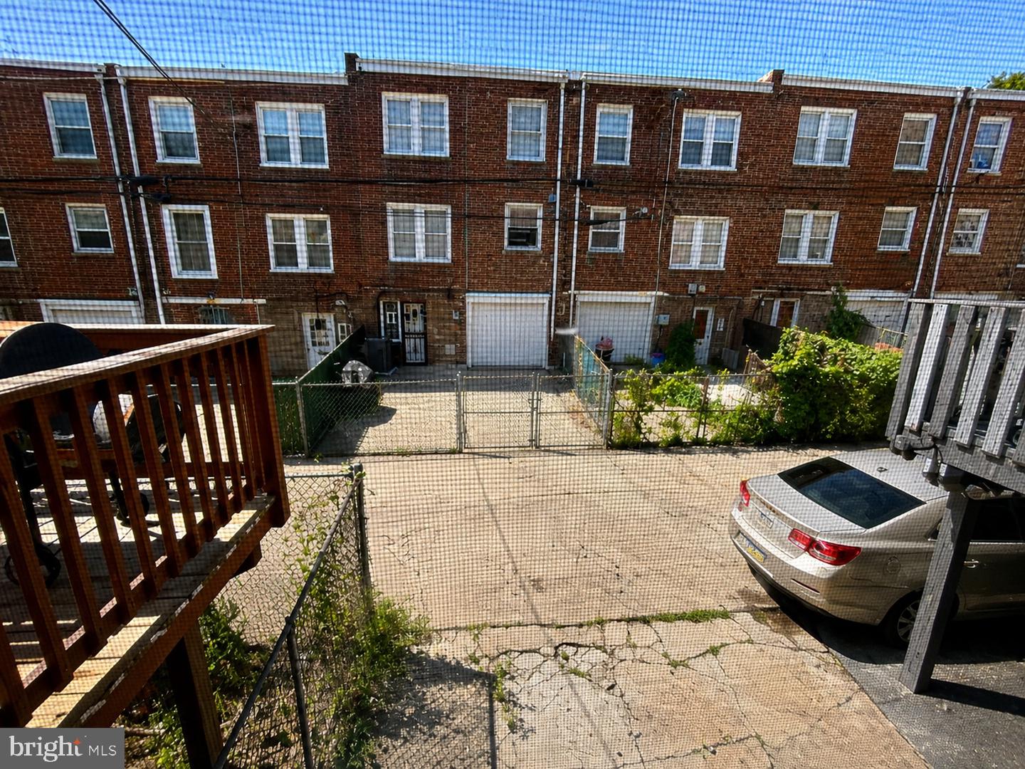 6126 Alma St Property Photo 23
