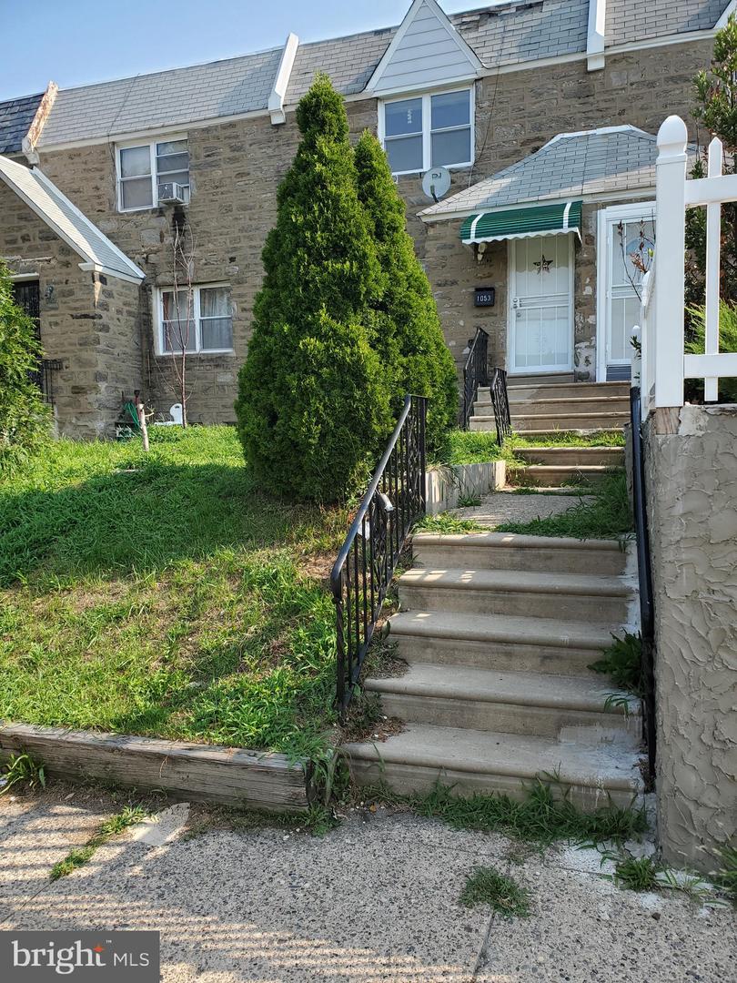 1053 Levick St Property Photo 1
