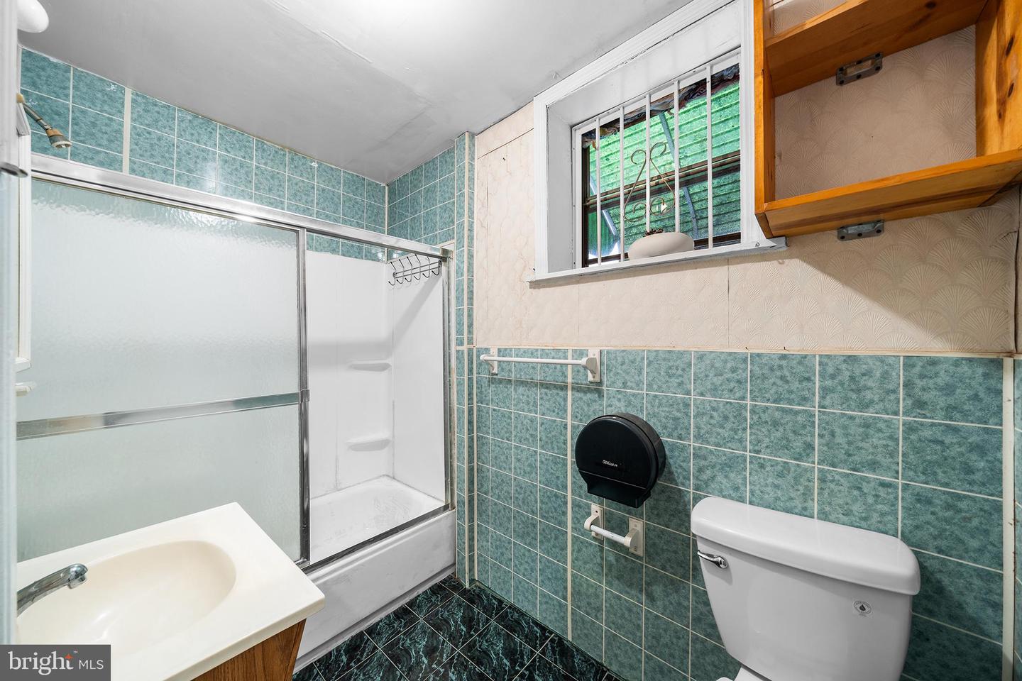 1821 E Sergeant St Property Photo 12