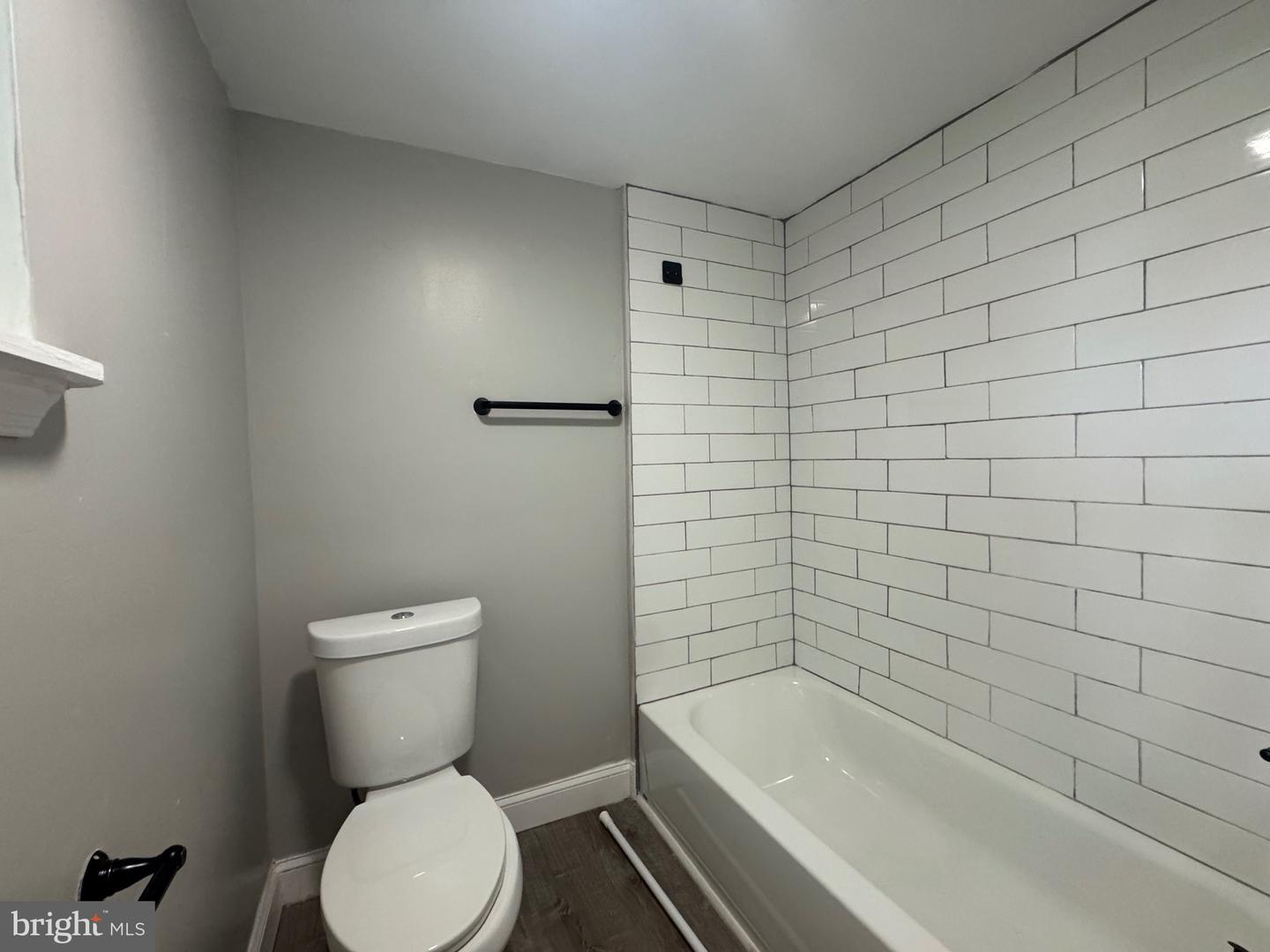 3205 Latona St Property Photo 8