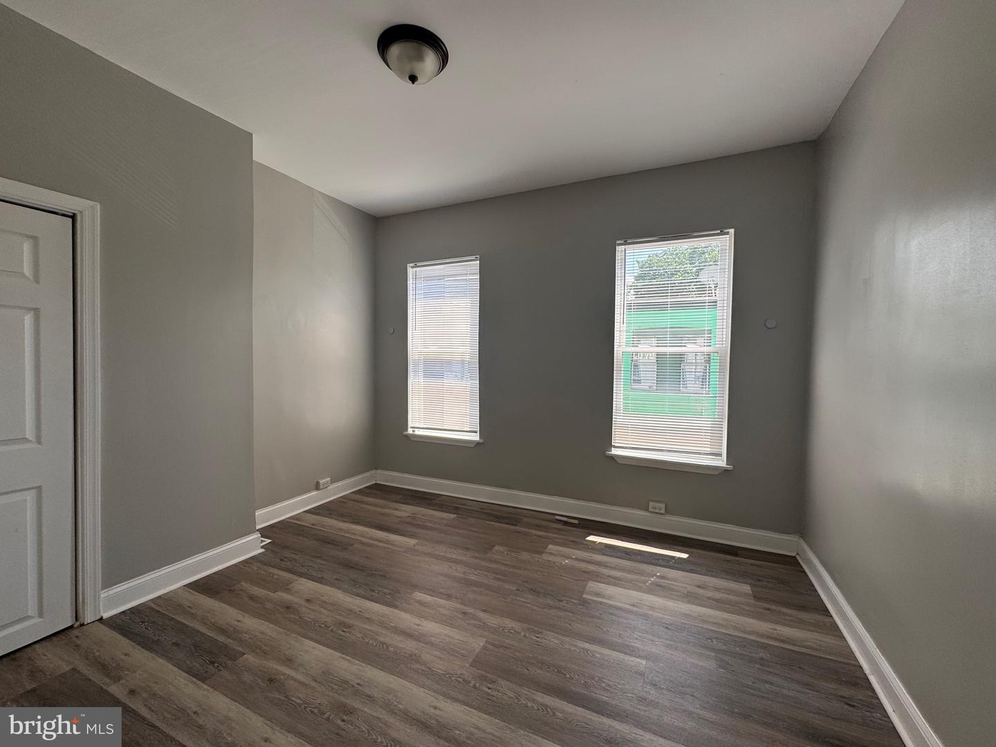 3205 Latona St Property Photo 14